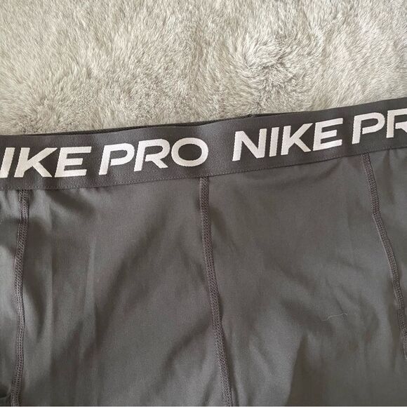 🔥 NWT Nike Women’s High-Waisted Training Shorts XXL – With Pockets! 🖤 - Picture 6 of 12